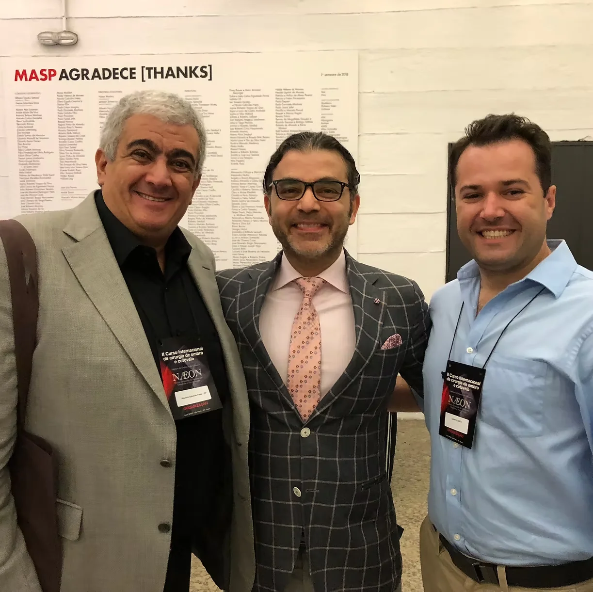 Dr. Samir em conferência médica