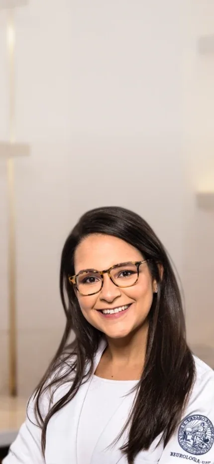 Dra. Laís Maria